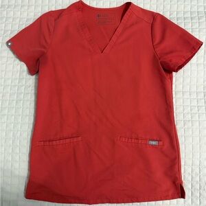 Clay Figs Casma Three Pocket Scrub Top